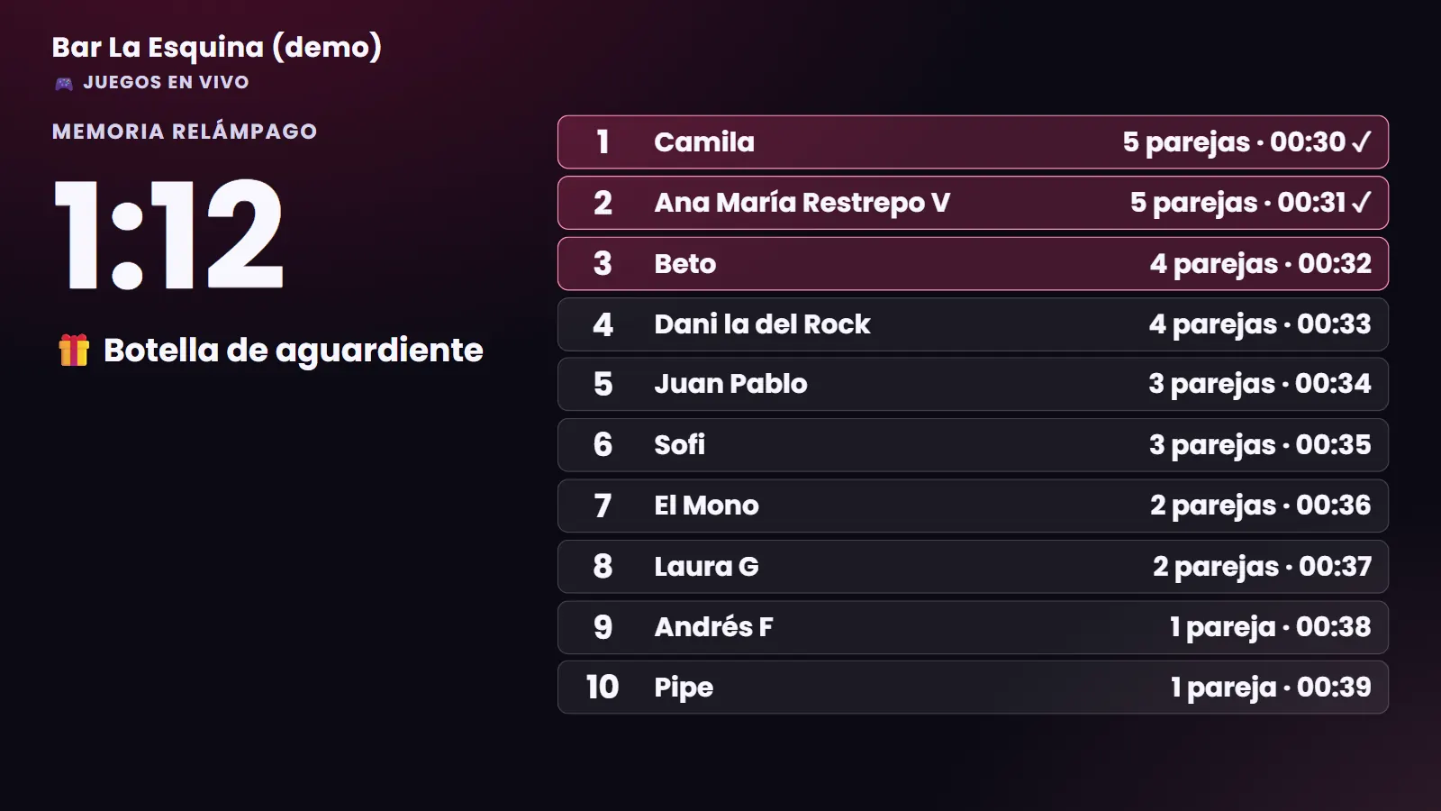 Juegos en vivo en el televisor del bar: juego Memoria relámpago con el tiempo, el premio y la tabla de jugadores
